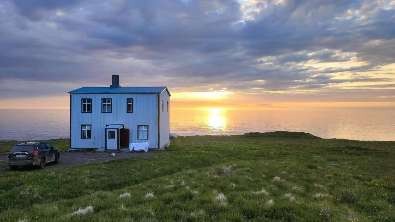 Happy-Cove Guesthouse - By The Sea Bakkafjorthur Eksteriør billede