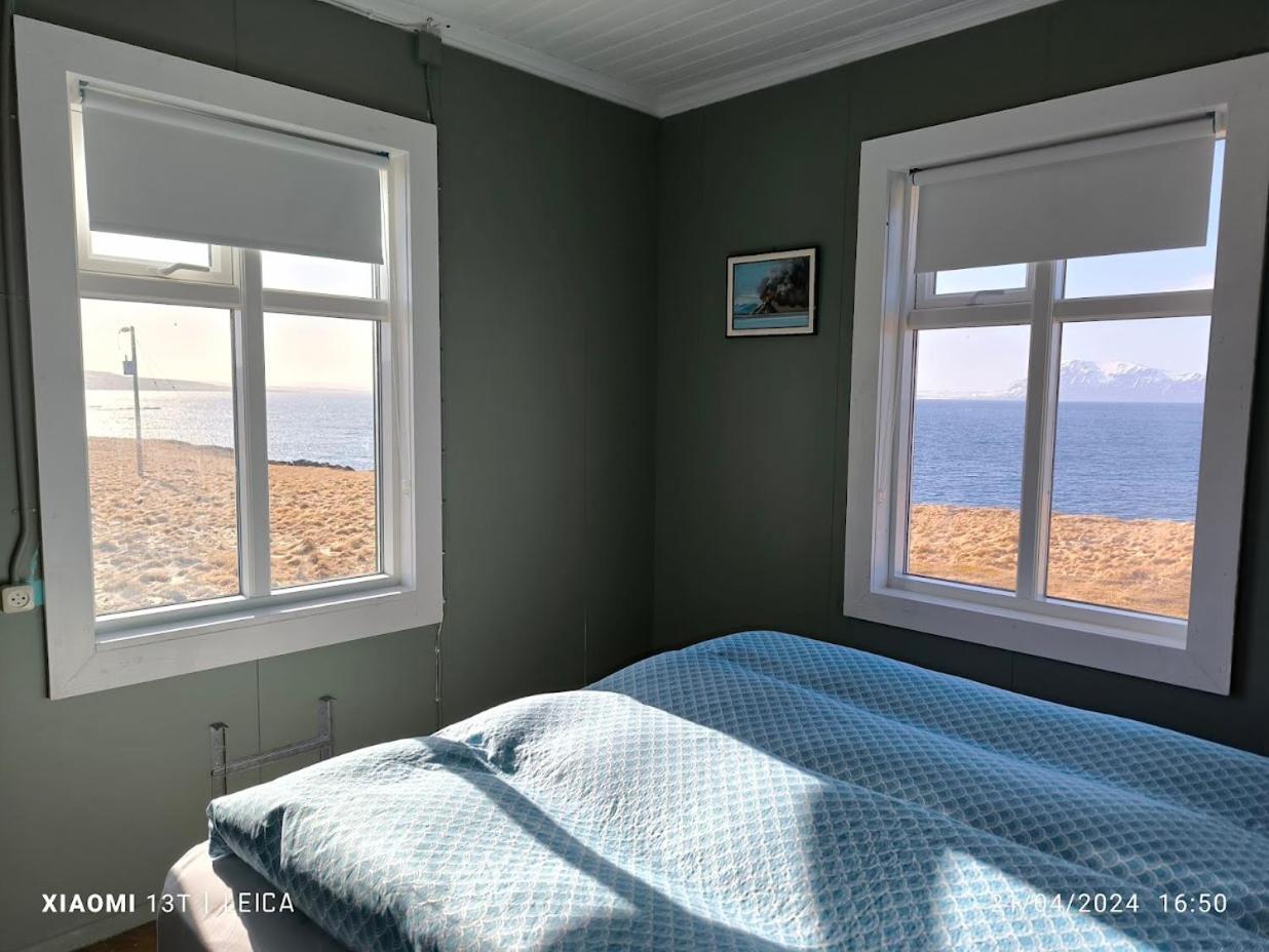 Happy-Cove Guesthouse - By The Sea Bakkafjorthur Eksteriør billede